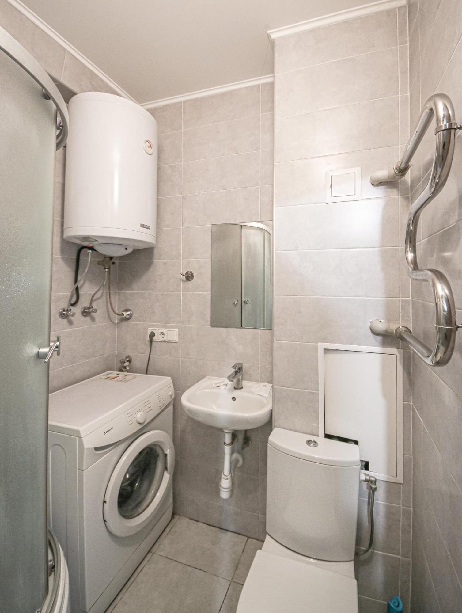 Apartment 1-кімнатні поруч зі ст. м. печерська Kyiv