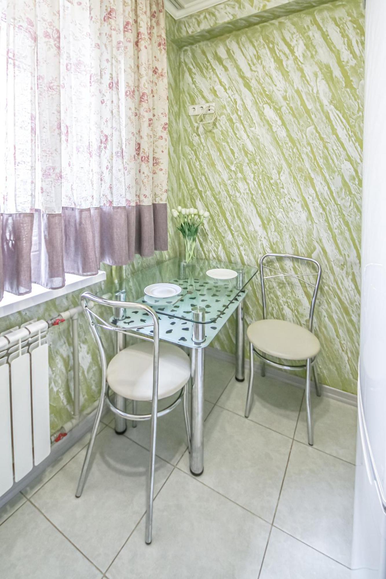 1-кімнатні поруч зі ст. м. печерська Apartment Kyiv